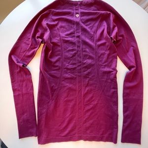 Lululemon swiftly long sleeve.